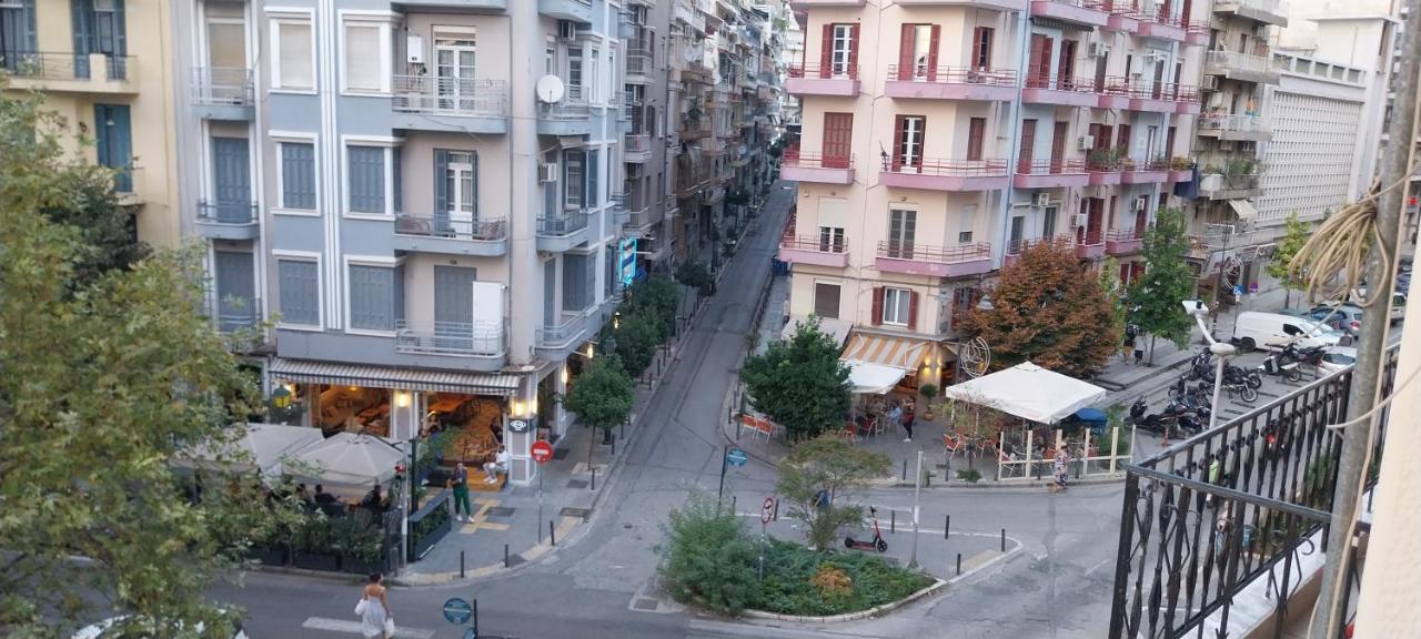 Lovely Apartment In The Heart Of Thessaloniki Center Exterior photo